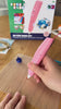 Kind bouwt met de Fits4Kids 3D pen op lage temperatuur (PCL)